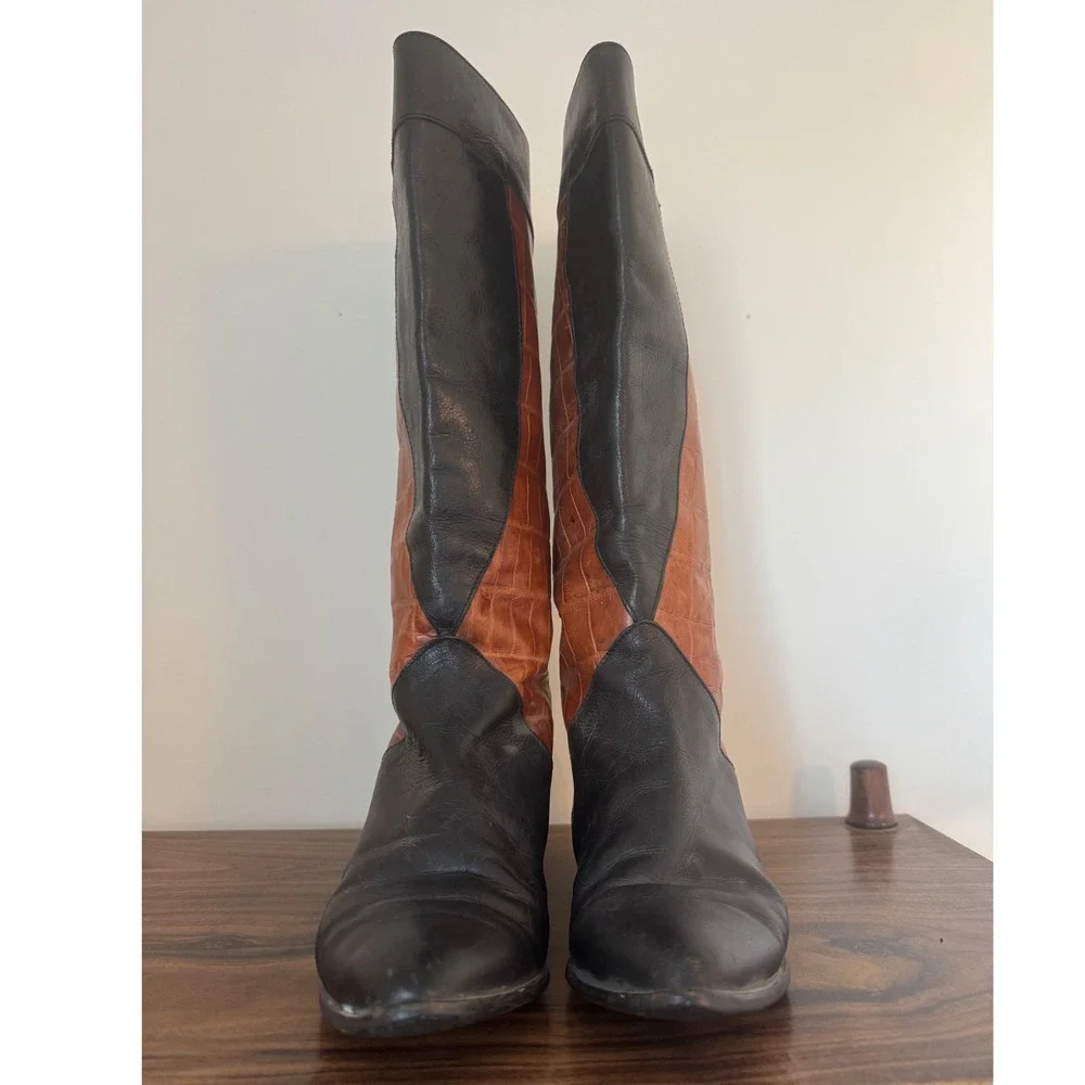 Vintage Black and Tan Heeled Boots - Picture 4 of 9